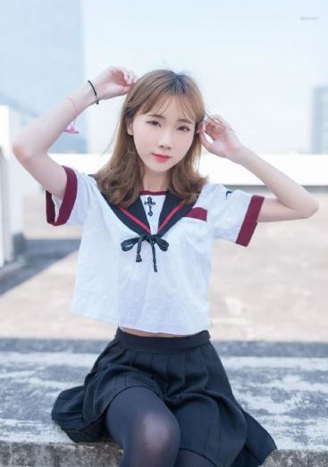 女人迈开腿打扑克又痛又叫-无水印无删减在线播放