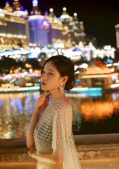 欧美精品系列产品无码-花絮成事在人免费观看