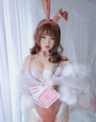 无码专区人妻系列制服-中英字幕国产在线观看
