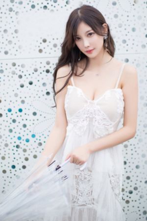 女神级清秀苗条小姐姐约到酒店-短视频全集国语版